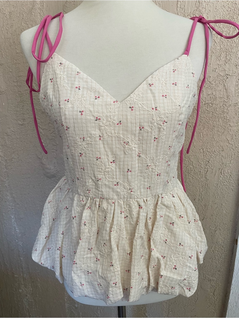 Bibi Tie-Shoulder Peplum Cami Top in Cream with Pink Accents